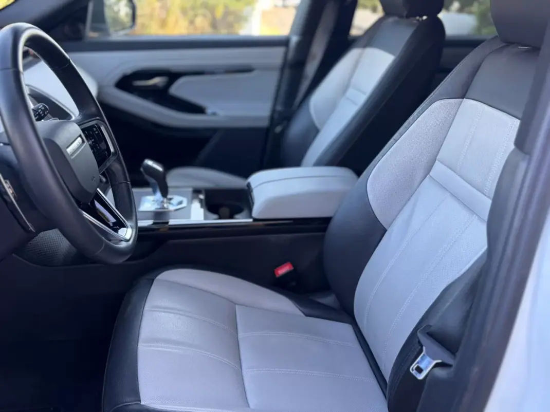 Land Rover Range Rover Evoque 2022 - 33699 EUR, 20000 km - 20000km - foto 13 de 16