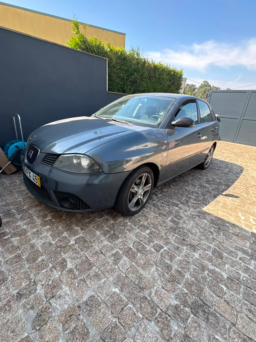 SEAT Ibiza 2008 - 4200 EUR, 225000 km - 225000km - foto 3 de 9