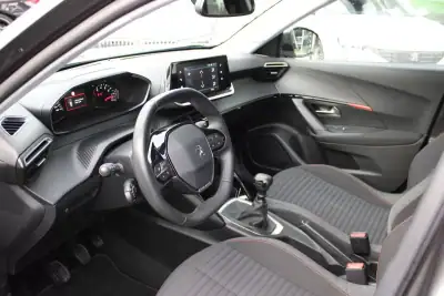 Peugeot 2008 2021 - 18700 EUR, 48176 km - AUTO.MOTO.pt - 48176km - foto 2 de 32