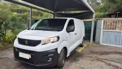 Peugeot Expert 2023 - 21350 EUR, 136807 km - AUTO.MOTO.pt - 136807km - foto 2 de 15