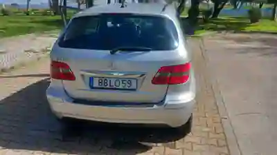 Mercedes-Benz B 160 2011 - 7000 EUR, 265000 km - AUTO.MOTO.pt - 265000km - foto 5 de 5