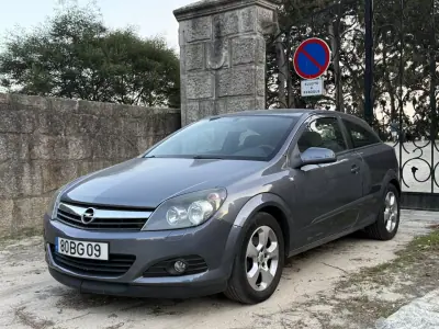 Opel Astra GTC 2006 - 4500 EUR, 127500 km - foto 1 de 11