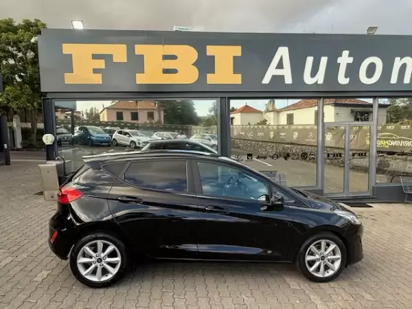 Ford Fiesta 2021 - 13900 EUR, 85443 km - AUTO.MOTO.pt - 85443km - foto 7 de 12