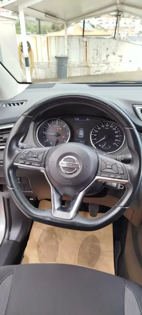 Nissan Qashqai 2021 - 23900 EUR, 67251 km - 67251km - foto 10 de 12