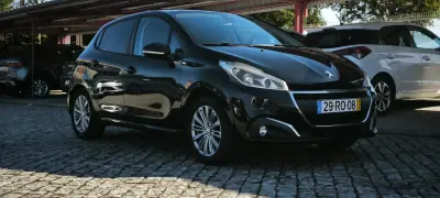 Peugeot 208 2016 — foto 4 de 11