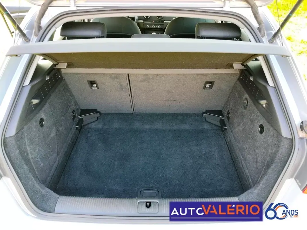 Audi A3 Sportback 2019 - 18950 EUR, 88596 km - AUTO.MOTO.pt - 88596km - foto 32 de 34