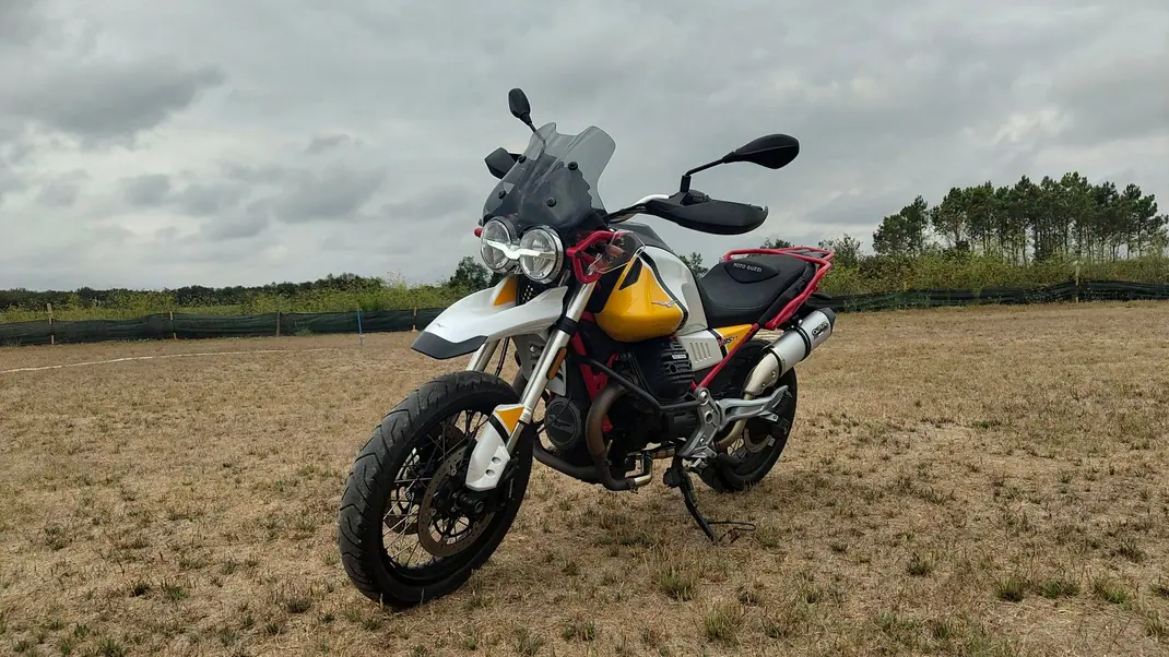 Moto Guzzi V85 TT Adventure E4 2019