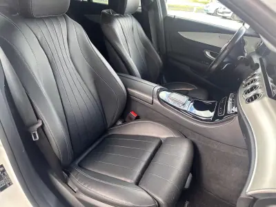 Mercedes-Benz C 300 2024 - 32900 EUR, 127986 km - AUTO.MOTO.pt - 127986km - foto 11 de 24