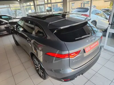 Jaguar F-Pace 2017 - 22500 EUR, 147000 km - AUTO.MOTO.pt - 147000km - foto 8 de 40