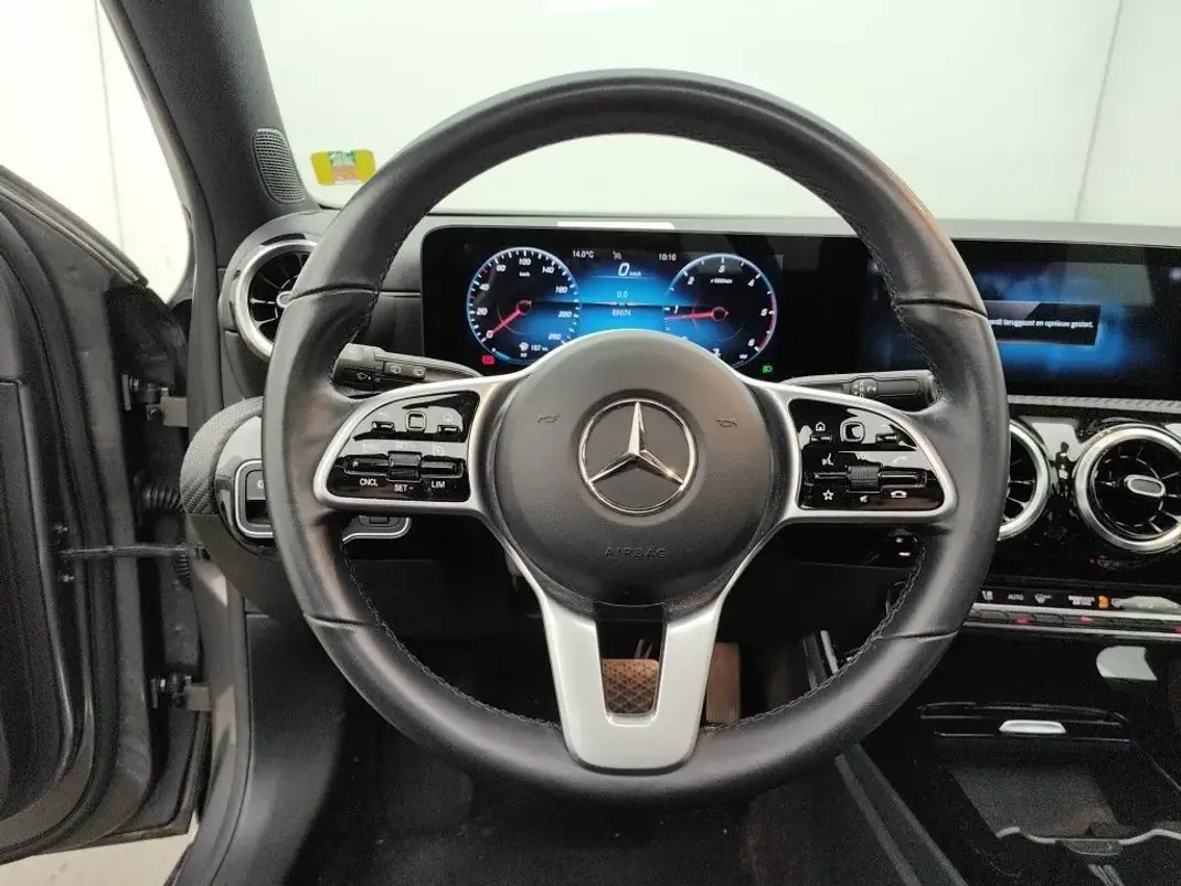 Mercedes-Benz A 180 2022 - 25750 EUR, 89074 km - AUTO.MOTO.pt - 89074km - foto 7 de 13