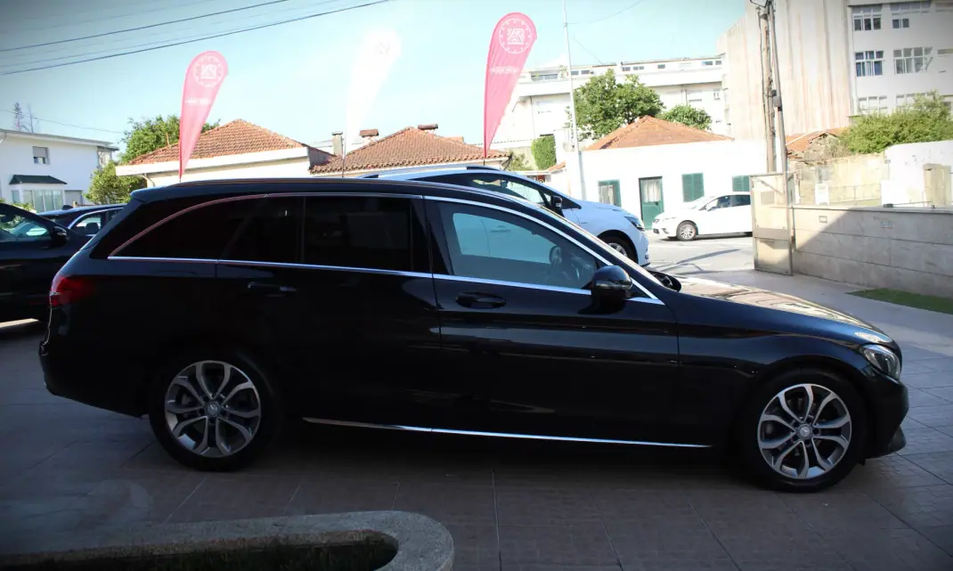 Mercedes-Benz C 200 2015 - 14990 EUR, 229000 km - AUTO.MOTO.pt - 229000km - foto 5 de 48