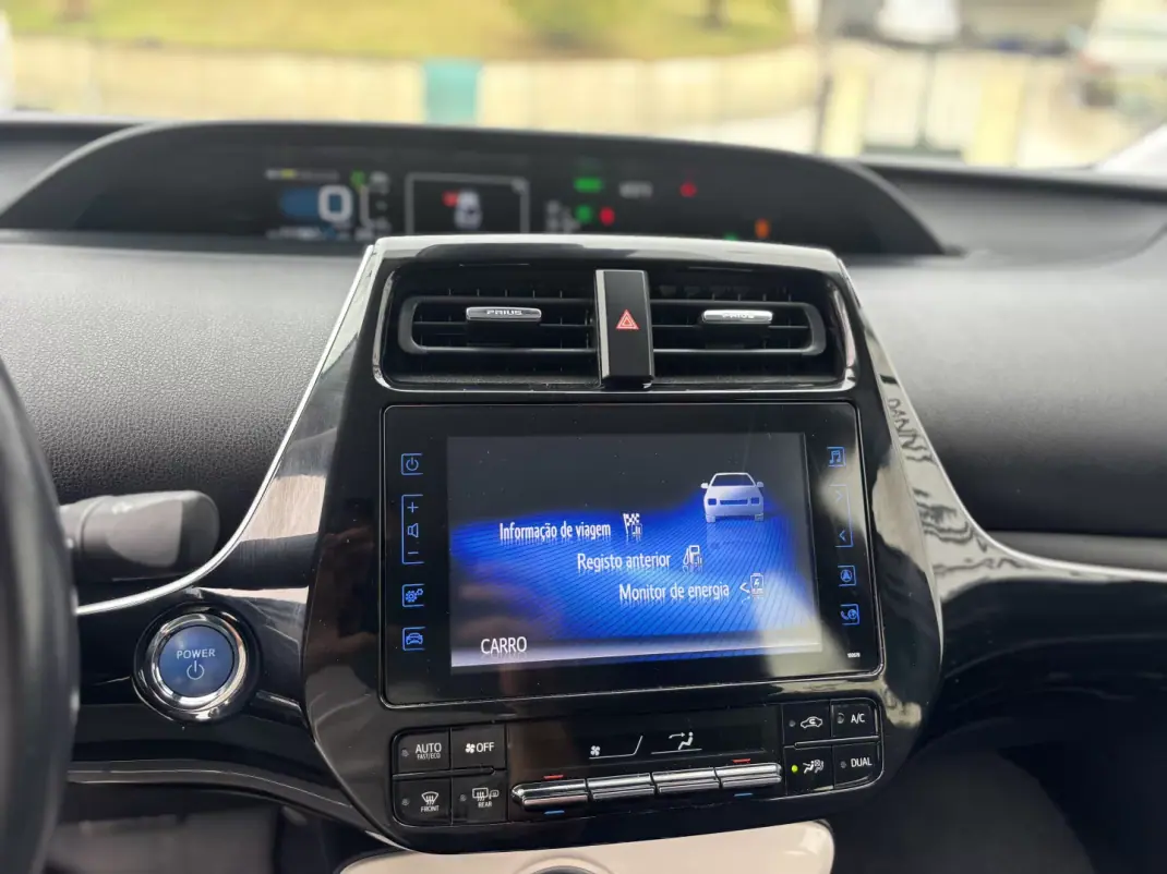 Toyota Prius 2019 - 19900 EUR, 111000 km - 111000km - foto 17 de 21