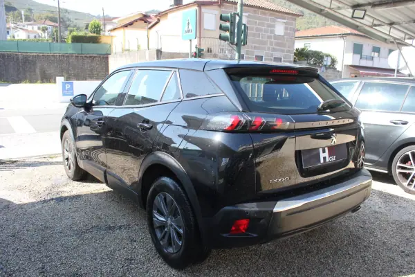 Peugeot 2008 2022 - 19750 EUR, 92250 km - AUTO.MOTO.pt - 92250km - foto 9 de 22