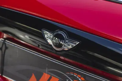 MINI Cooper 2015 - 14500 EUR, 211994 km - AUTO.MOTO.pt - 211994km - foto 14 de 31