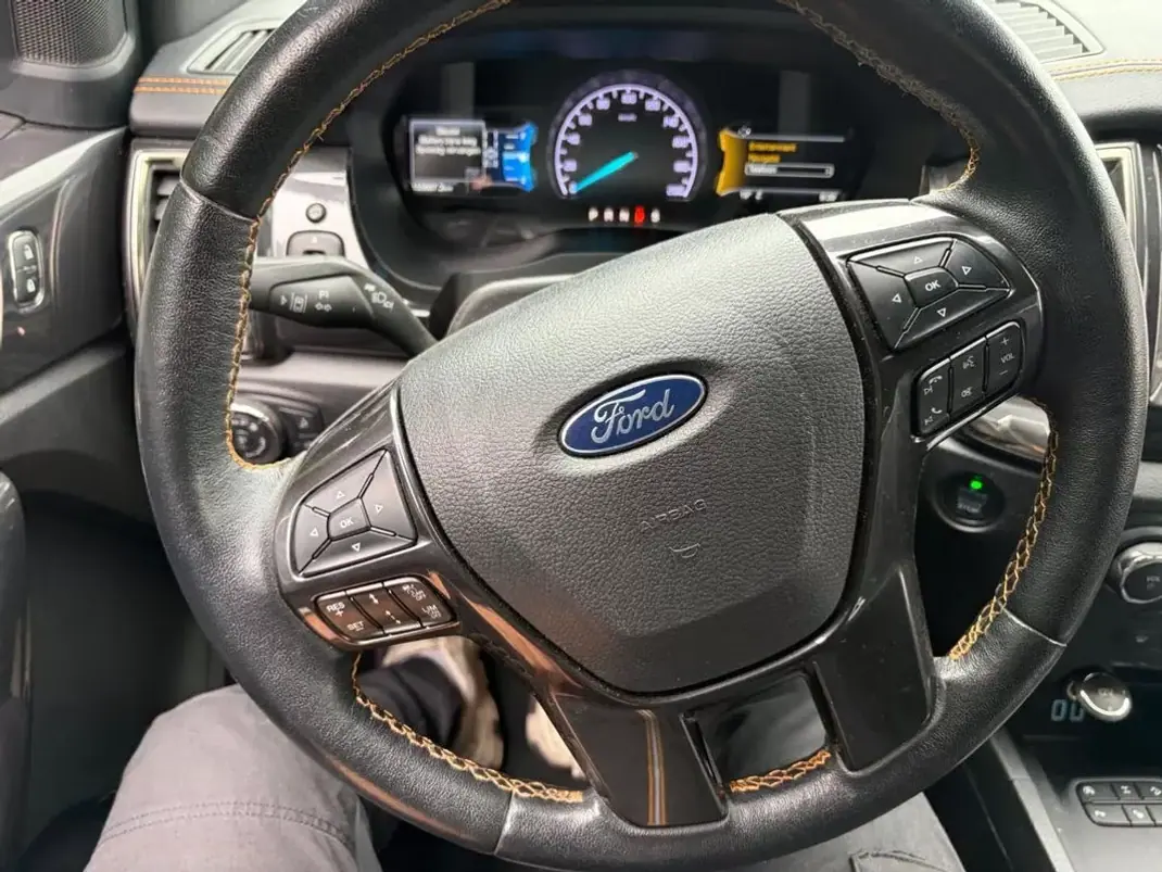 Ford Ranger 2021 - 28990 EUR, 155667 km - 155667km - foto 5 de 13