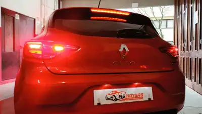 Renault Clio 2021 - 14890 EUR, 67292 km - AUTO.MOTO.pt - 67292km - foto 10 de 67
