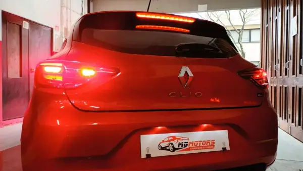 Renault Clio 2021 - 14890 EUR, 67292 km - AUTO.MOTO.pt - 67292km - foto 10 de 67