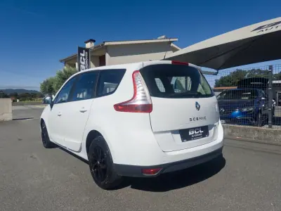Renault Grand Scénic 2012 - 9500 EUR, 229000 km - AUTO.MOTO.pt - 229000km - foto 6 de 37