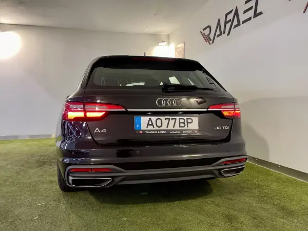 Audi A4 Avant 2022 - 21350 EUR, 187000 km - AUTO.MOTO.pt - 187000km - foto 8 de 38