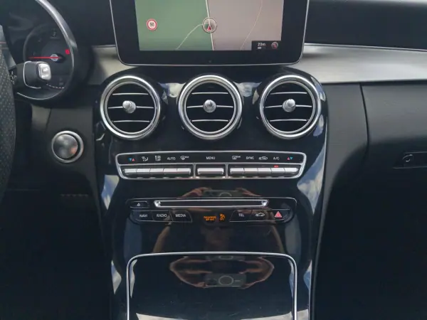 Mercedes-Benz C 200 2017 - 22990 EUR, 144000 km - 144000km - foto 44 de 47