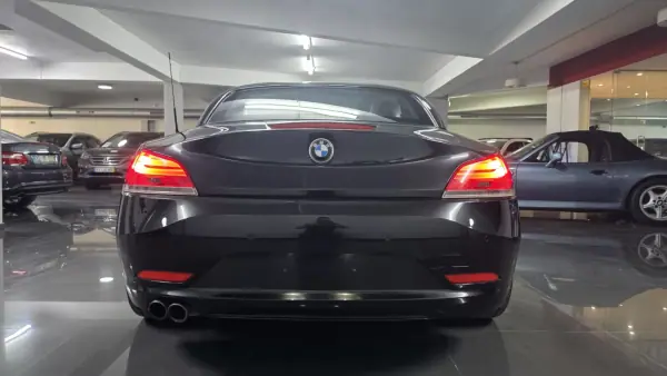 BMW Z4 2013 - 27990 EUR, 98000 km - AUTO.MOTO.pt - 98000km - foto 26 de 38