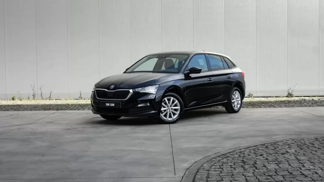 Skoda Scala 2022 - 15999 EUR, 77000 km - AUTO.MOTO.pt - 77000km - foto 1 de 29