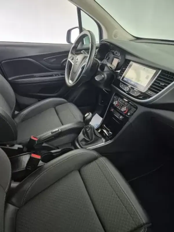 Opel Mokka X 2018 - 13750 EUR, 62586 km - AUTO.MOTO.pt - 62586km - foto 6 de 11