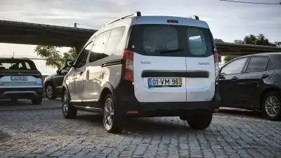 Dacia Dokker 2018 - 10950 EUR, 125000 km - AUTO.MOTO.pt - 125000km - foto 5 de 11