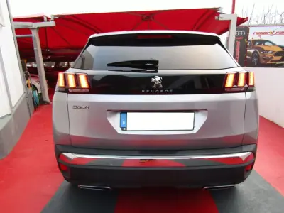 Peugeot 3008 2018 - 15849 EUR, 208020 km - foto 5 de 20