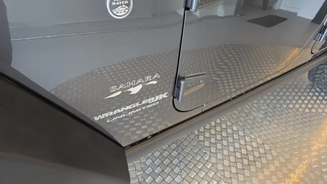 Jeep Wrangler Unlimited 2018 - 49500 EUR, 104894 km - AUTO.MOTO.pt - 104894km - foto 32 de 63