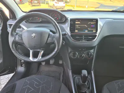 Peugeot 2008 2014 - 12450 EUR, 57000 km - AUTO.MOTO.pt - 57000km - foto 9 de 12