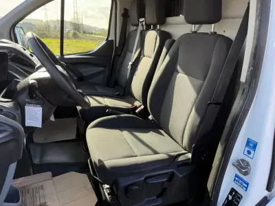 Ford TRANSIT CUSTOM 2.0 L2 H2 2.0 130 CV 2015 - 16500 EUR, 117500 km - AUTO.MOTO.pt - 117500km - foto 14 de 16