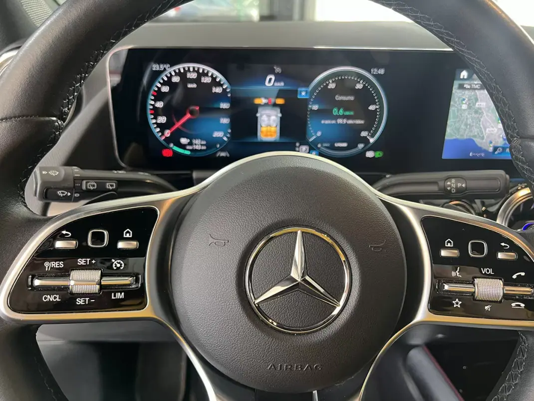 Mercedes-Benz EQA 2021 - 30600 EUR, 49282 km - AUTO.MOTO.pt - 49282km - foto 17 de 24