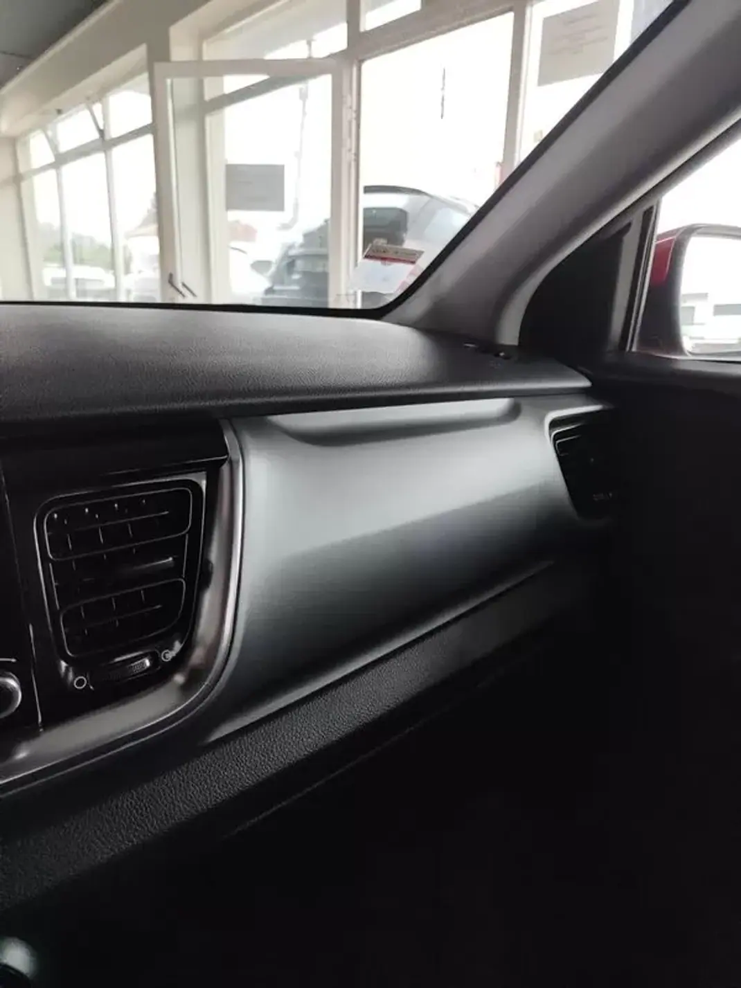 Kia Stonic 2021 - 14950 EUR, 29990 km - AUTO.MOTO.pt - 29990km - foto 31 de 33