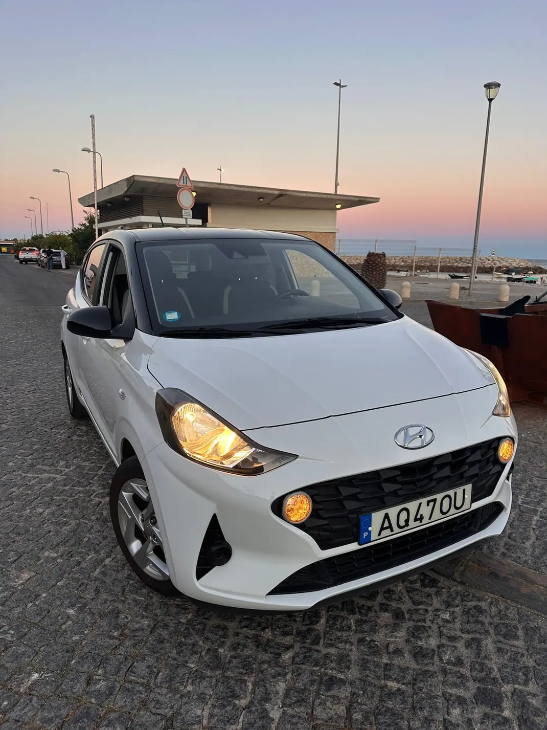Hyundai i10 2022 - 14250 EUR, 15419 km - 15419km - foto 2 de 13
