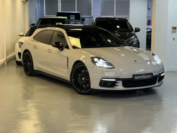 Porsche Panamera Sport Turismo 2020 - 74990 EUR, 120000 km - AUTO.MOTO.pt - 120000km - foto 2 de 56