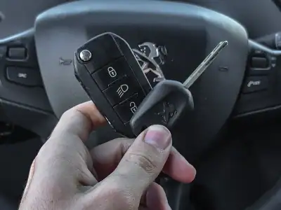 Peugeot 206 1.4 HDI KIT XS 2015 - 7450 EUR, 164000 km - AUTO.MOTO.pt - 164000km - foto 11 de 29