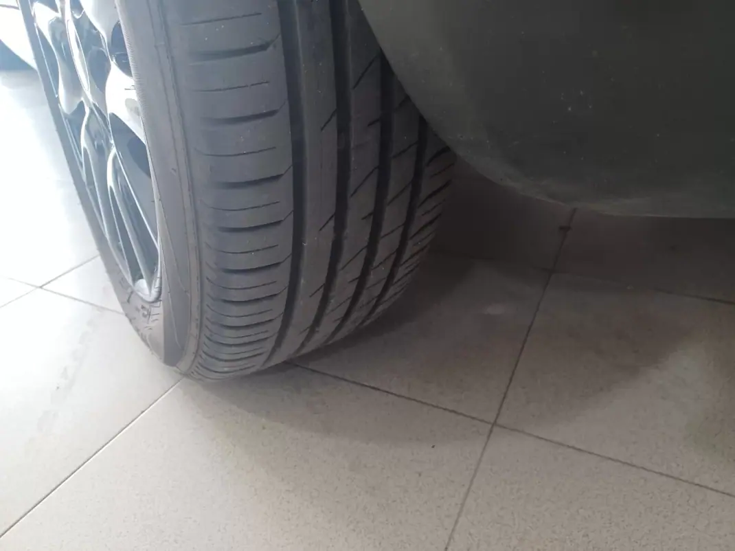 MINI 5 Portas 2019 - 13490 EUR, 199185 km - 199185km - foto 32 de 34