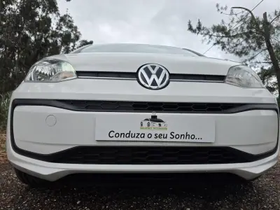 Volkswagen Up! 2016 - 7990 EUR, 152974 km - AUTO.MOTO.pt - 152974km - foto 39 de 71