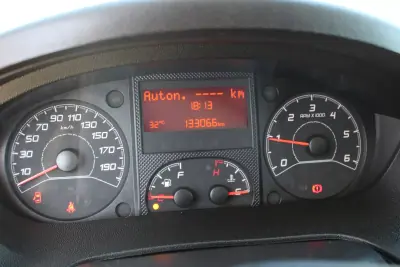 Peugeot 2022 - 18990 EUR, 133000 km - AUTO.MOTO.pt - 133000km - foto 17 de 19