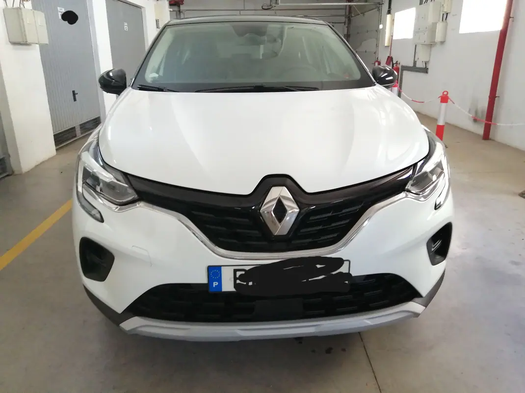 Renault Captur 2023 - 18500 EUR, 27000 km - 27000km - foto 1 de 3