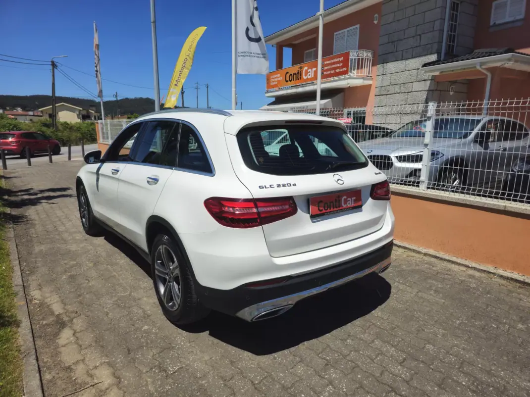 Mercedes-Benz GLC 220 2017 - 27500 EUR, 144800 km - AUTO.MOTO.pt - 144800km - foto 6 de 15