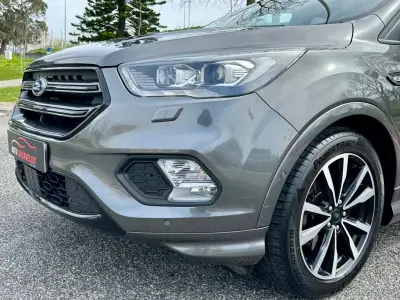 Ford Kuga 2017 - 15450 EUR, 78000 km - AUTO.MOTO.pt - 78000km - foto 13 de 60