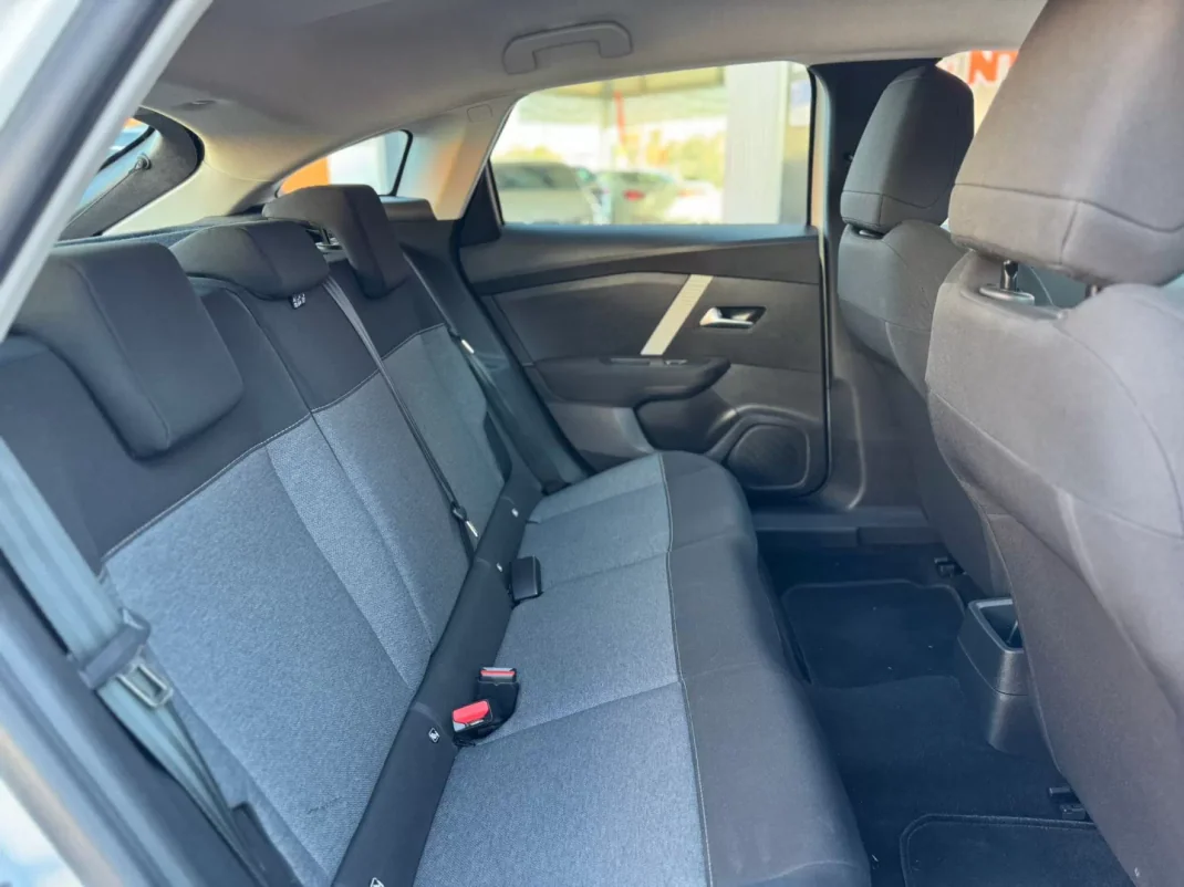 Citroën C4 2021 - 17900 EUR, 163451 km - AUTO.MOTO.pt - 163451km - foto 14 de 16