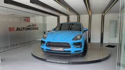 Porsche Macan 2018 - 46900 EUR, 189996 km - AUTO.MOTO.pt - 189996km - foto 12 de 56