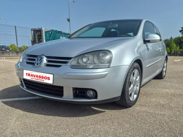 Volkswagen Golf 2.0 TDI Confortline 2006 Diesel — 314 439 km · Coimbra Volkswagen Golf 2.0 TDI Confortline 2006 Diesel