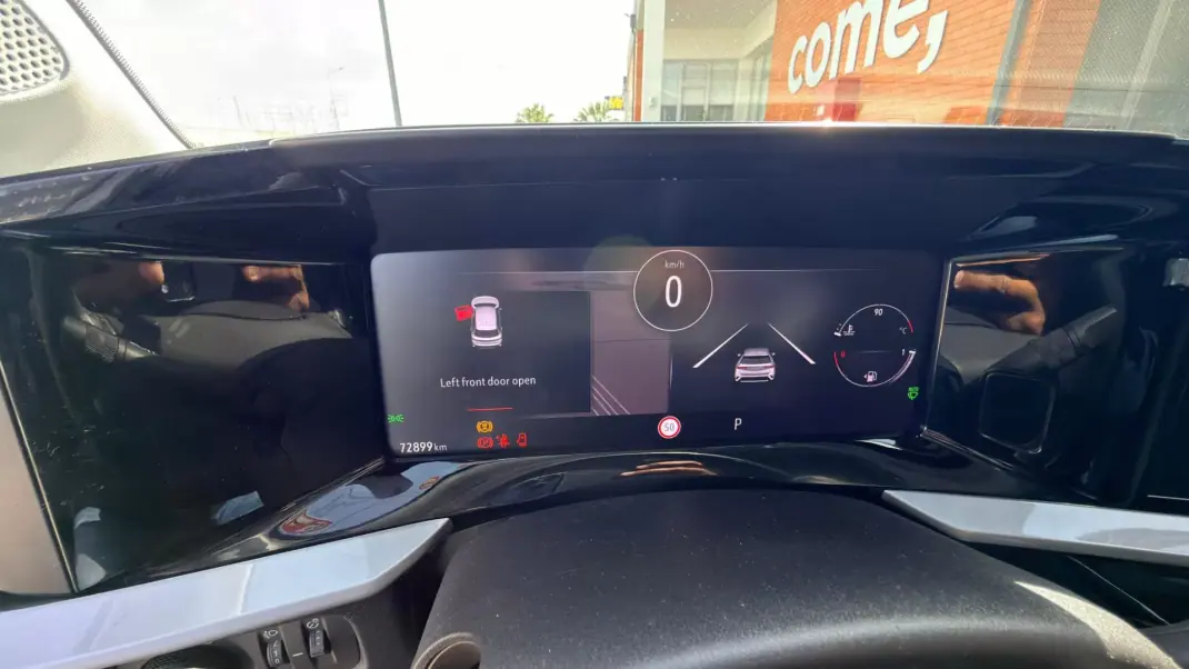 Mercedes-Benz EQC 2020 - 35900 EUR, 25223 km - AUTO.MOTO.pt - 25223km - foto 11 de 19