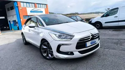 Citroën DS5 2012 - 9250 EUR, 198500 km - AUTO.MOTO.pt - 198500km - foto 4 de 15