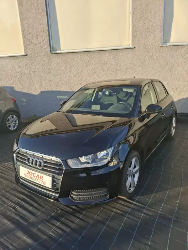 Audi A1 Sportback Tfsi Ultra Ambiente 2016 Gasolina — 169 098 km Audi A1 Sportback Tfsi Ultra Ambiente 2016 Gasolina