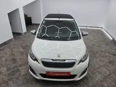 Peugeot 108 2015 - 8650 EUR, 88563 km - AUTO.MOTO.pt - 88563km - foto 7 de 53